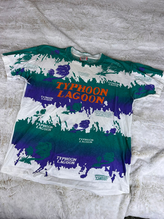 Vintage 90s Rare Walt Disney Designs Typhoon Lagoon Collectible Graphic Tee