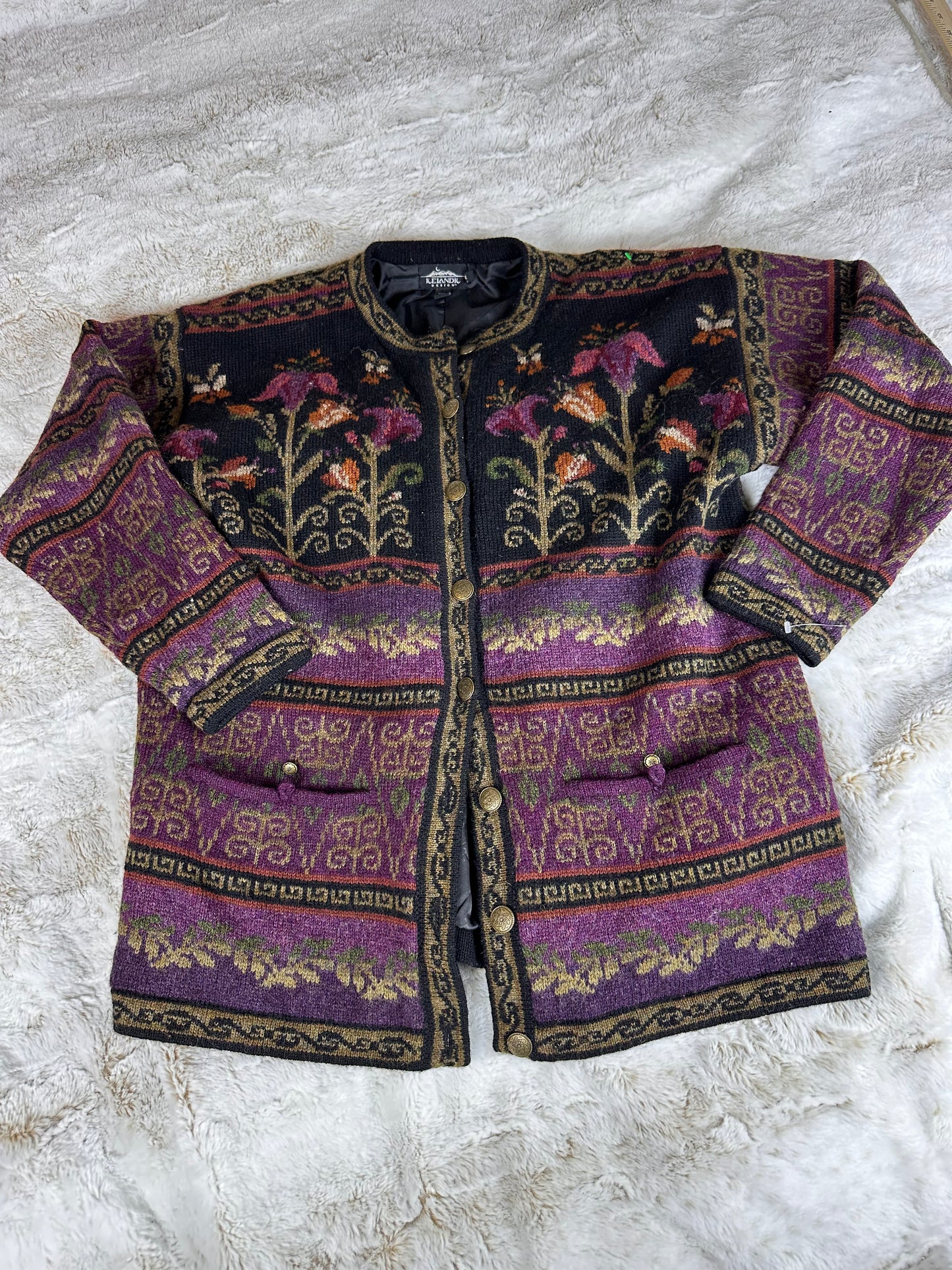 Vintage 1999 Icelandic Design 100% Wool Patterned Button Up Cardigan - XL