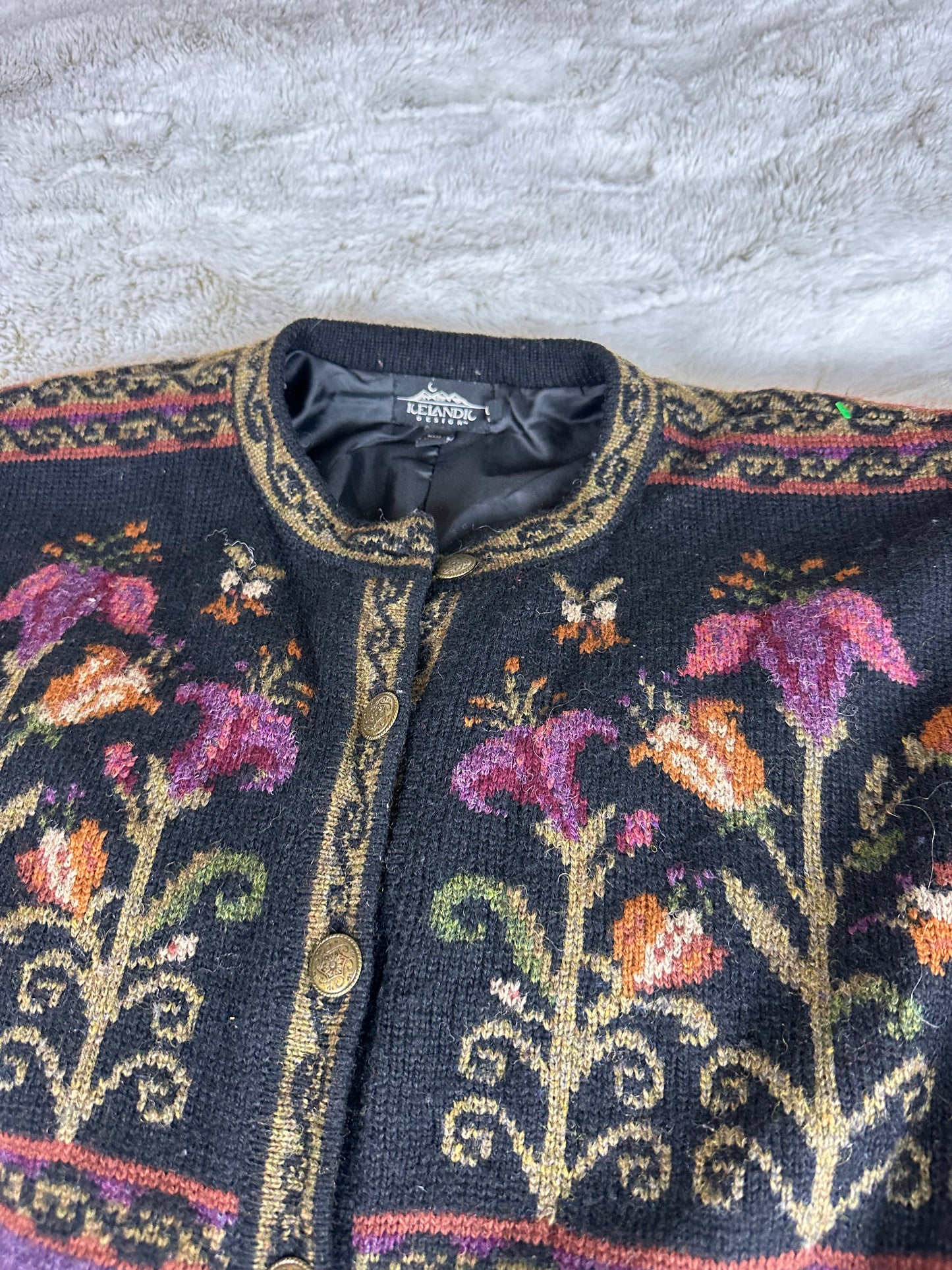 Vintage 1999 Icelandic Design 100% Wool Patterned Button Up Cardigan - XL