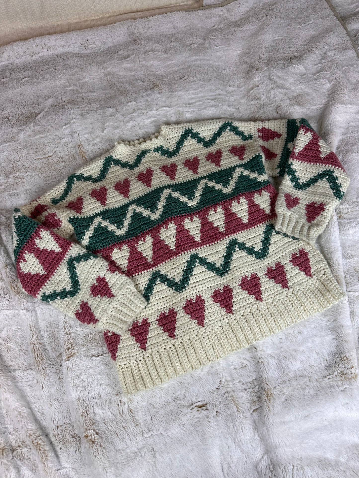 Vintage Handknit Heart Patterned Chunky Knit Sweater - Large