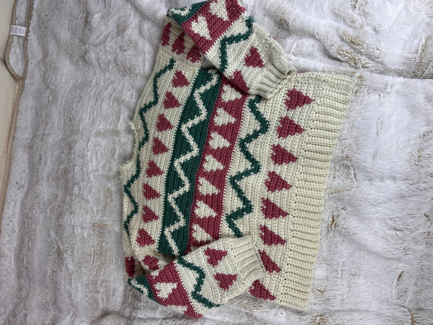 Vintage Handknit Heart Patterned Chunky Knit Sweater - Large