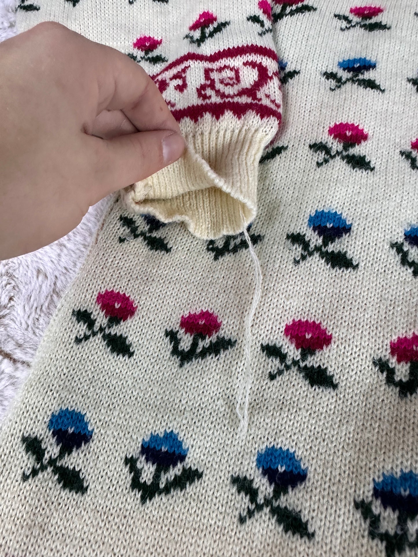 Vintage Herald House Floral Patterned Knit Sweater - Large