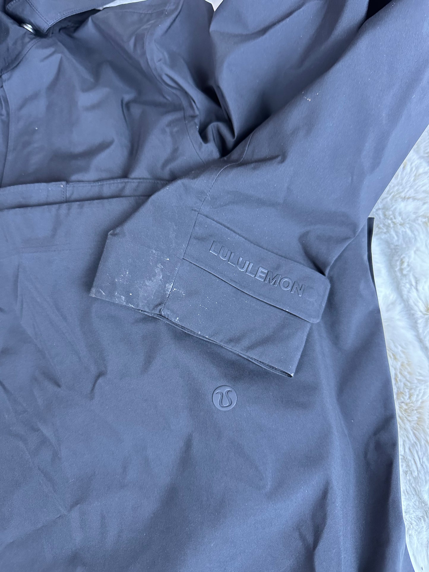 Lululemon Black Hooded Long Line Rain Jacket - Small