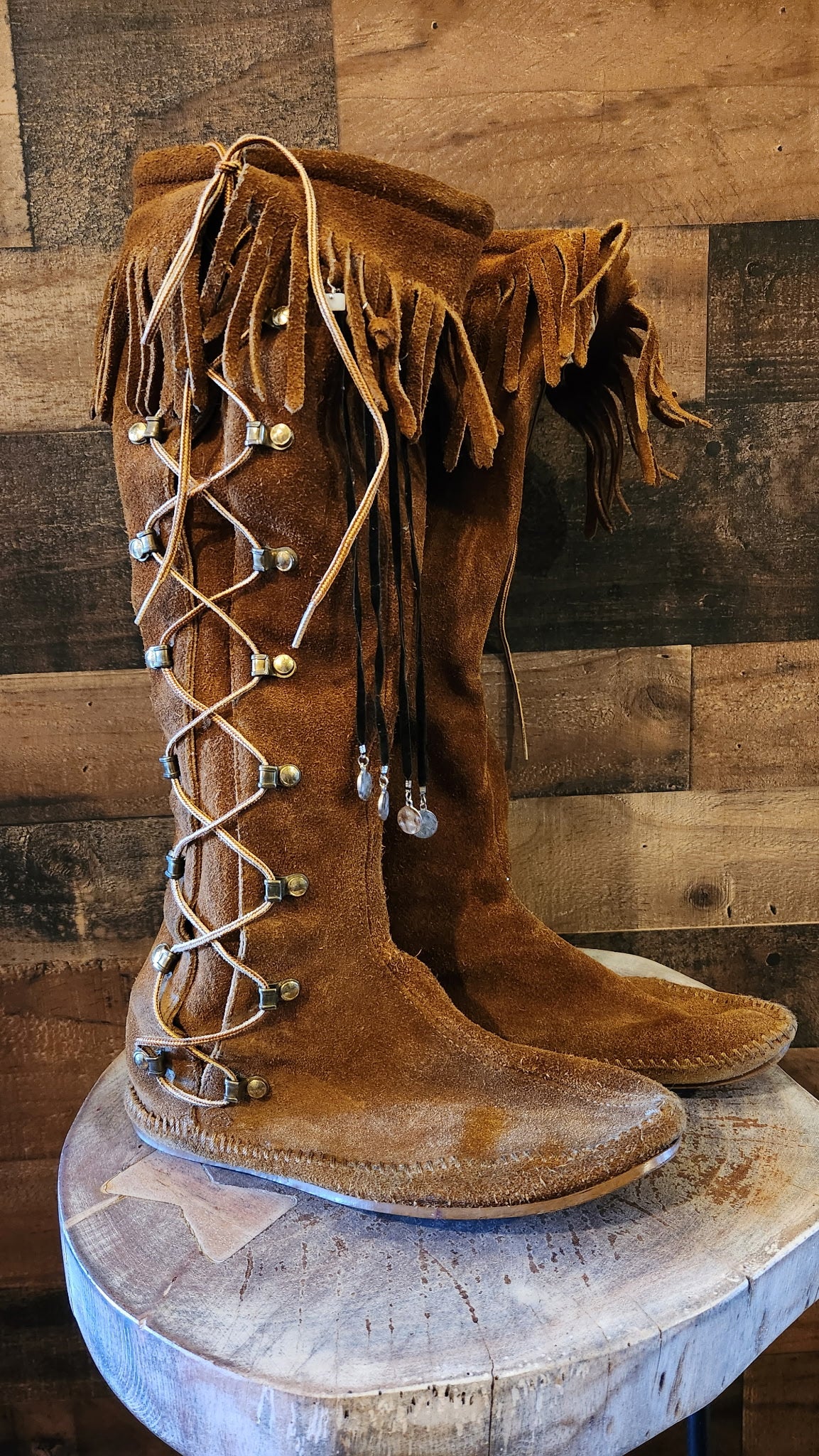 Vintage Minnetonka Womens Moccasins Fringe Suede Leather Tall Lace Up Boots