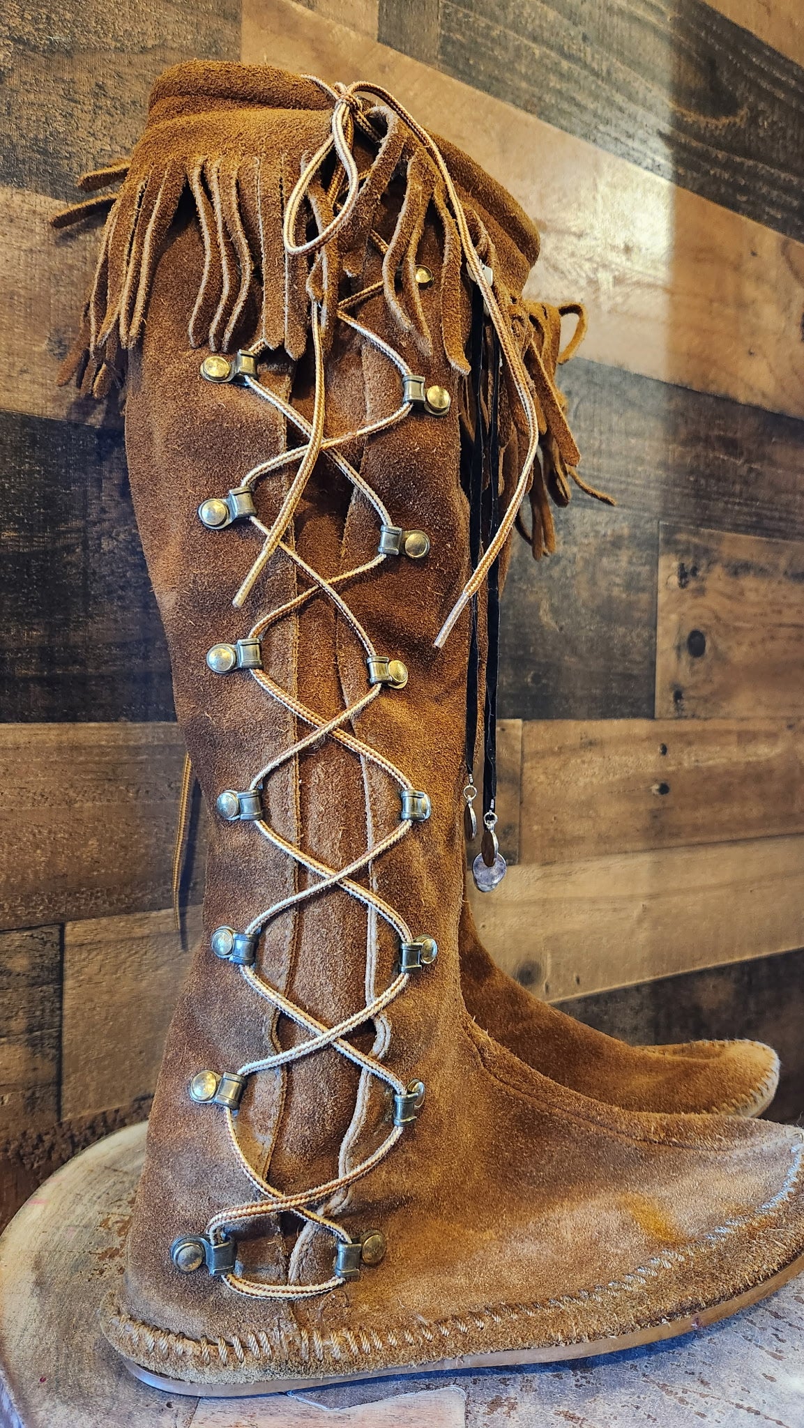 Vintage Minnetonka Womens Moccasins Fringe Suede Leather Tall Lace Up Boots