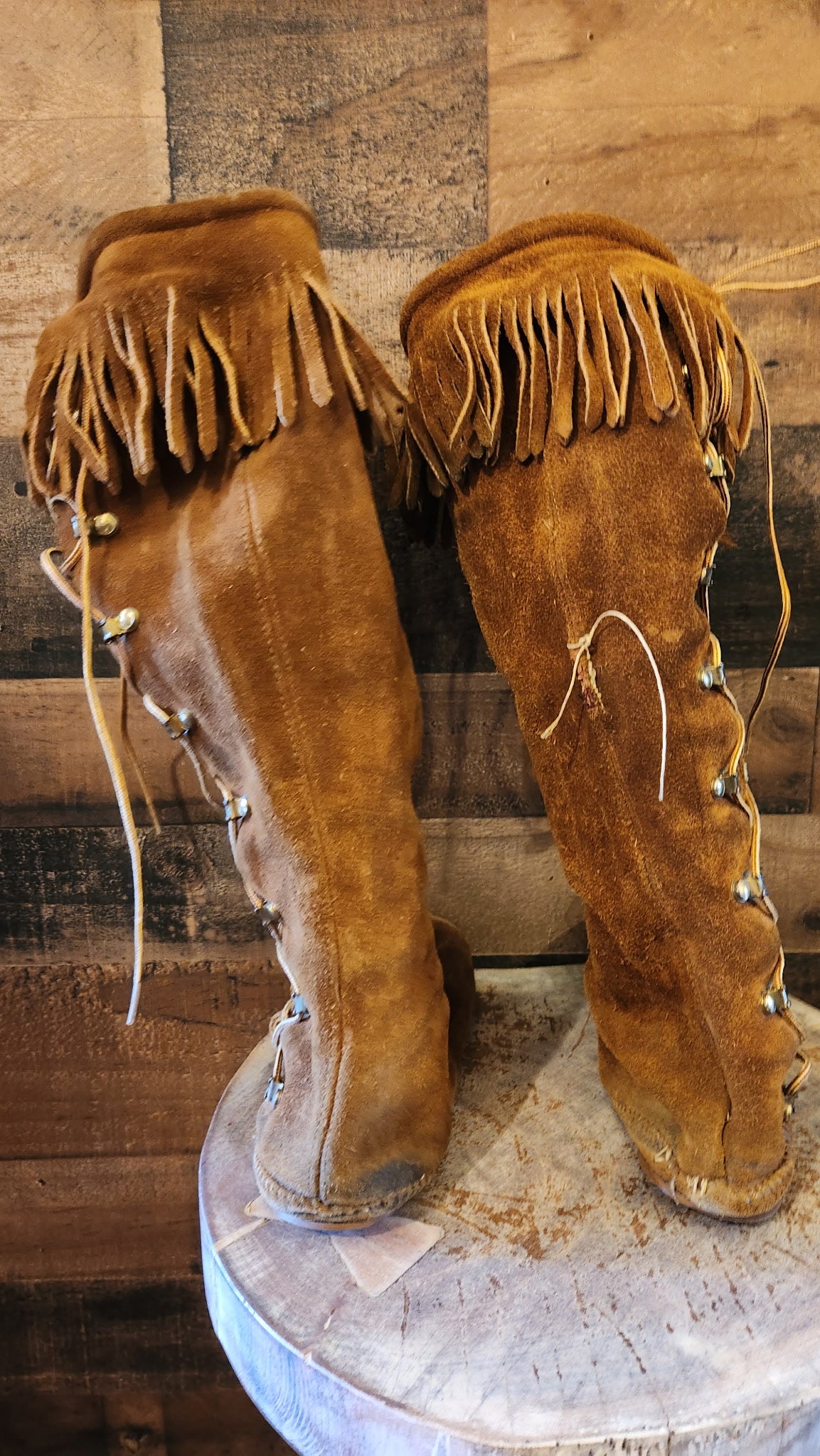 Vintage Minnetonka Womens Moccasins Fringe Suede Leather Tall Lace Up Boots