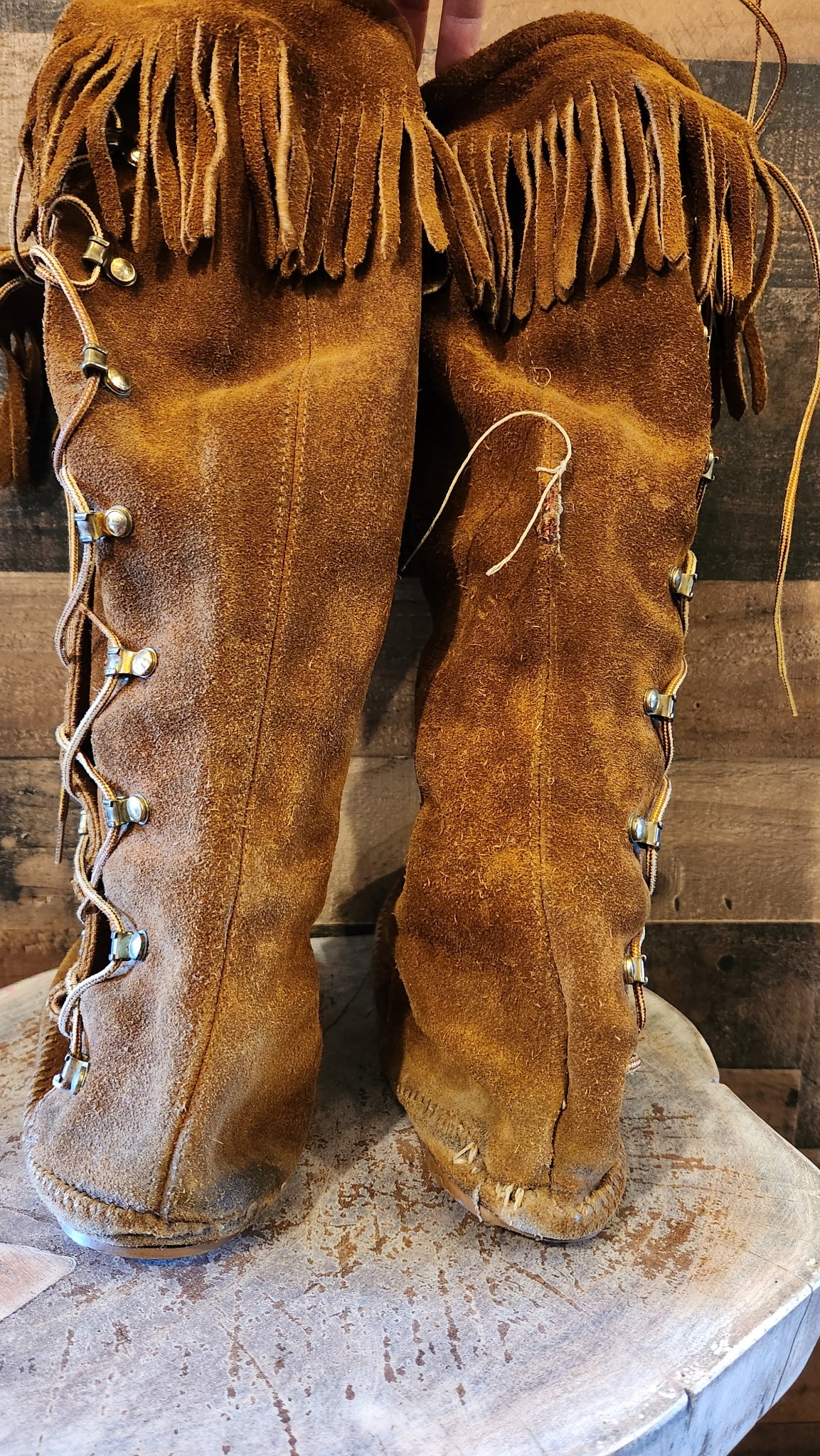 Vintage Minnetonka Womens Moccasins Fringe Suede Leather Tall Lace Up Boots