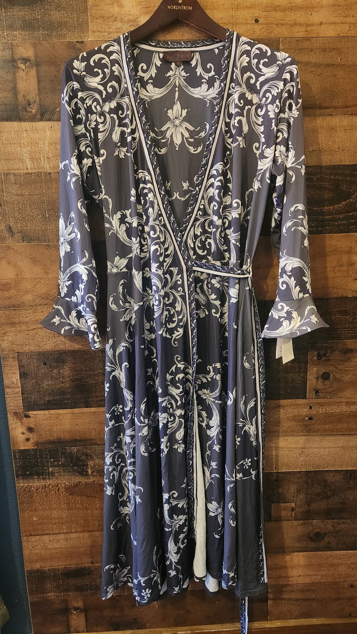 NWT Hale Bob Grey Floral Robe - Medium