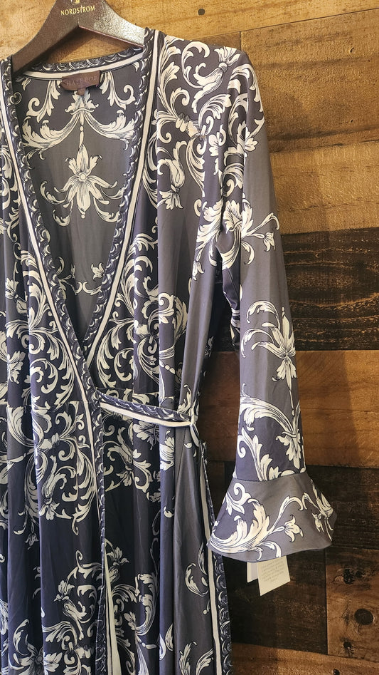 NWT Hale Bob Grey Floral Robe - Medium