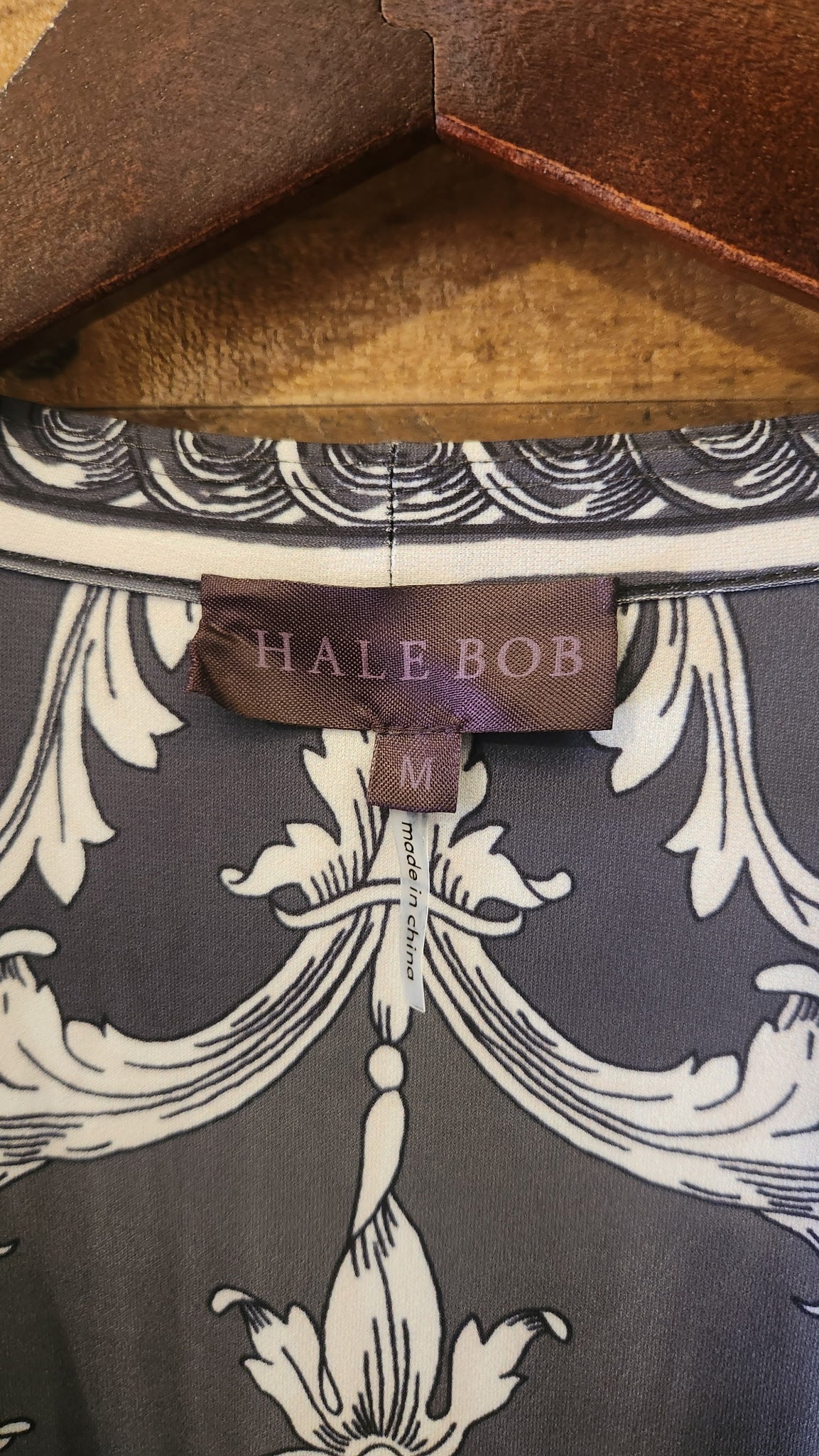NWT Hale Bob Grey Floral Robe - Medium