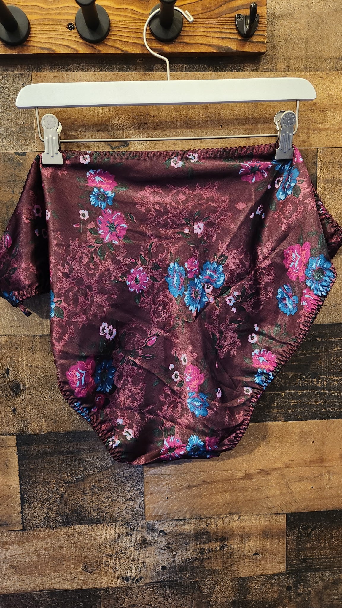 Vintage Fashion Bug 2PC Silk-like PJ Set - 3XL