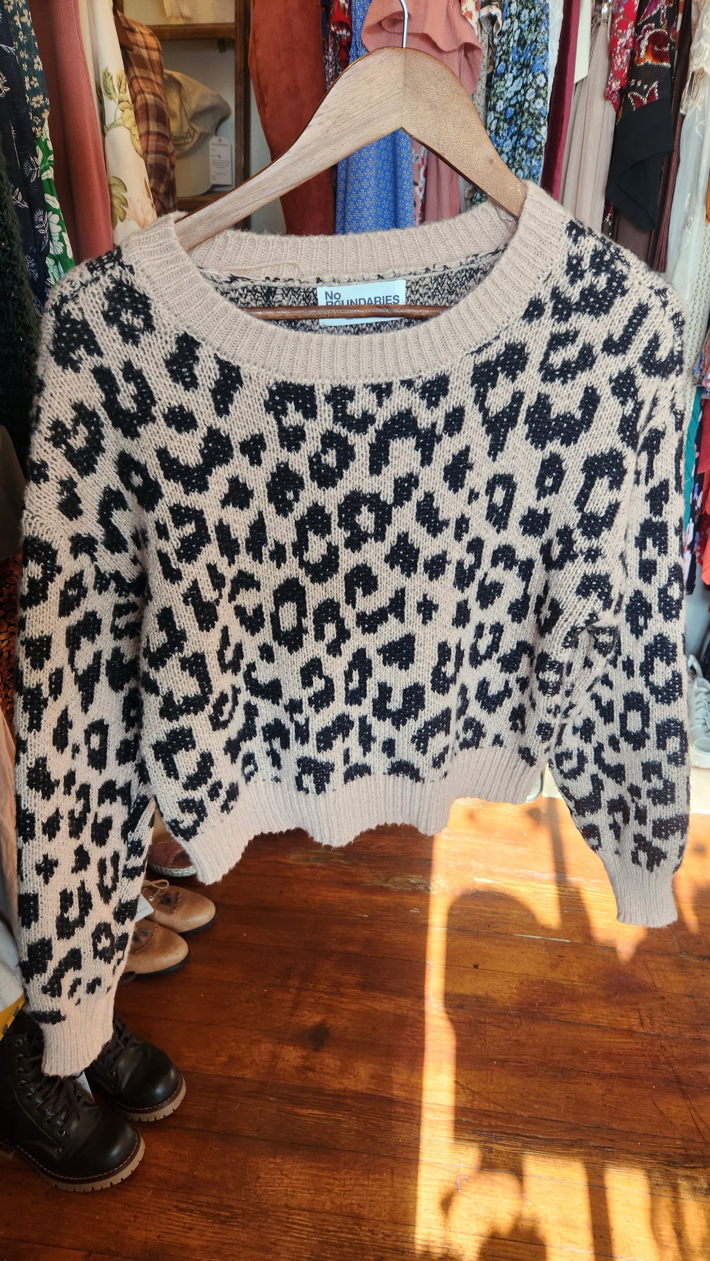Cheeta Print Kit Sweater - Medium