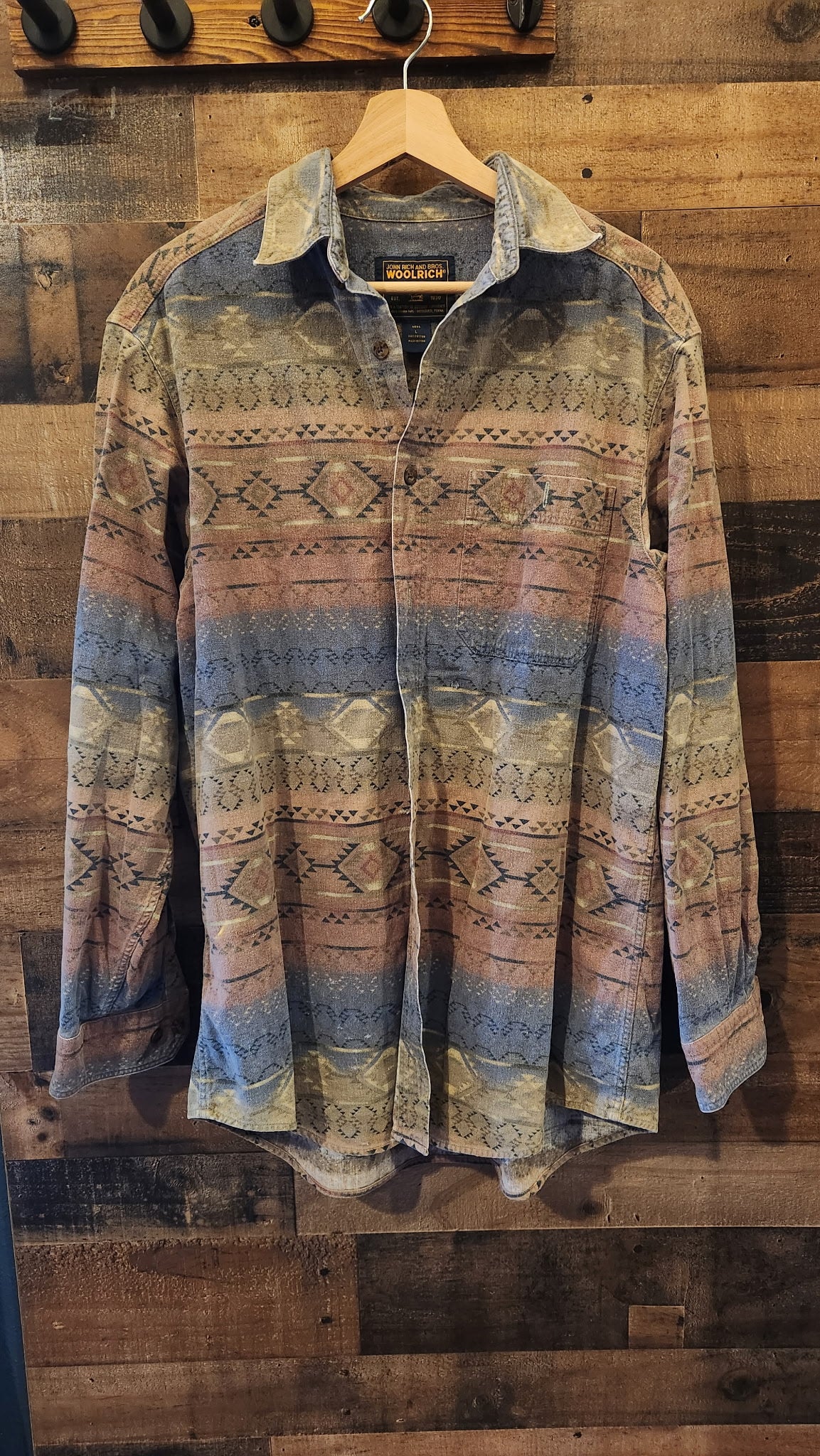 Vintage Woolrich Western Patterned Button Up 100% Cotton - Size Large