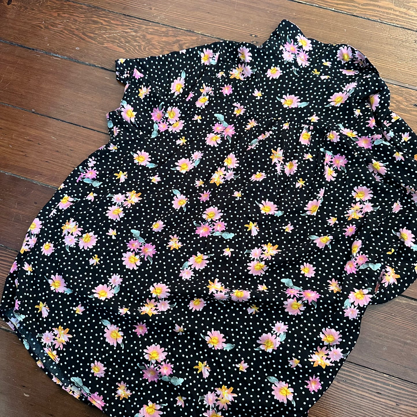 Torrid Floral & Polka Dots Button Up Blouse - Size 4XL