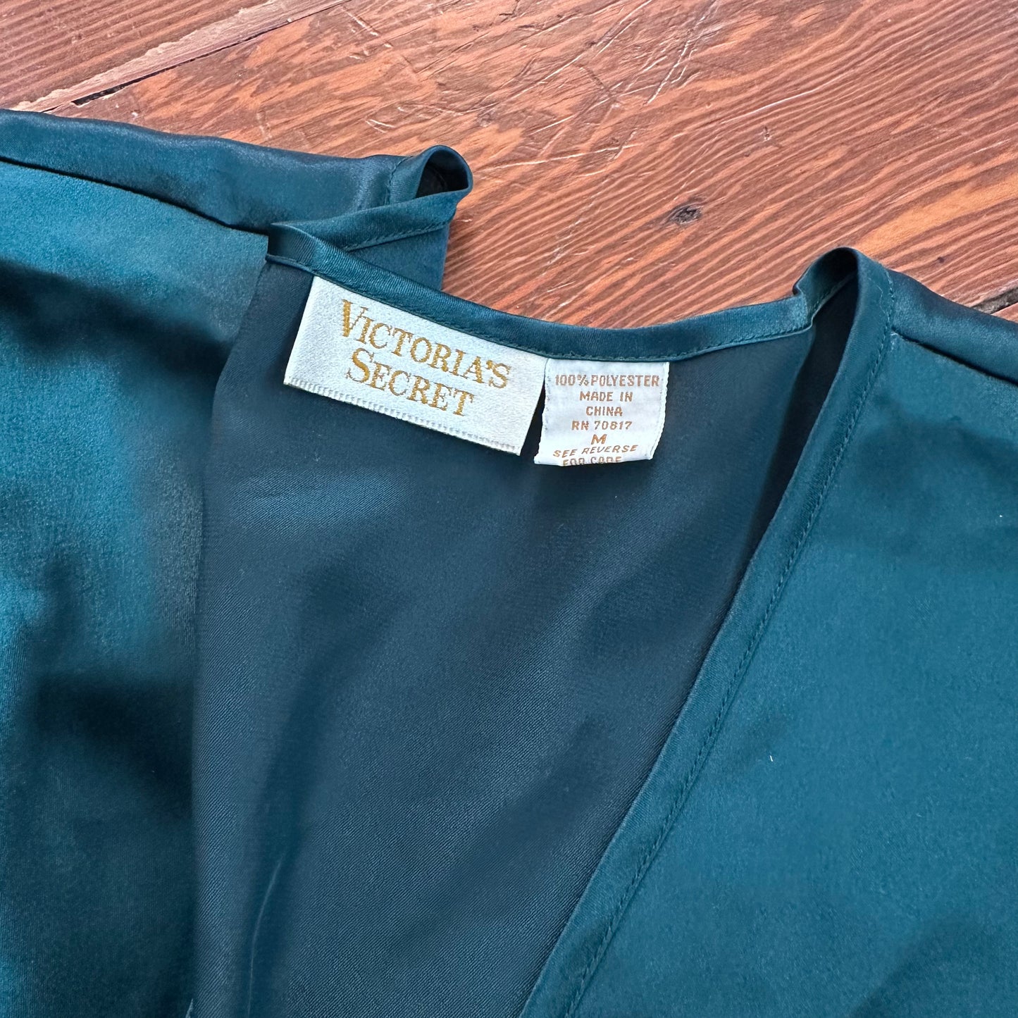 Vintage Gold Tag Victorias Secret Green Satin-Like Blouse - Medium