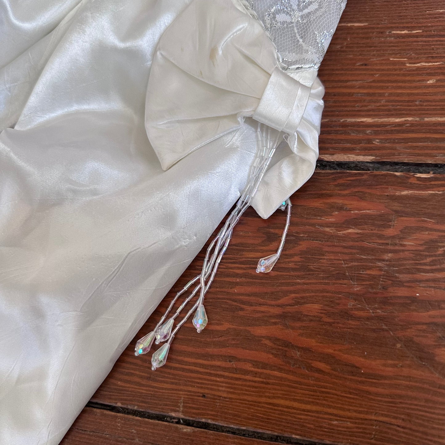 Vintage White Pear & Beaded Detailed Wedding Dress with Belt - Small