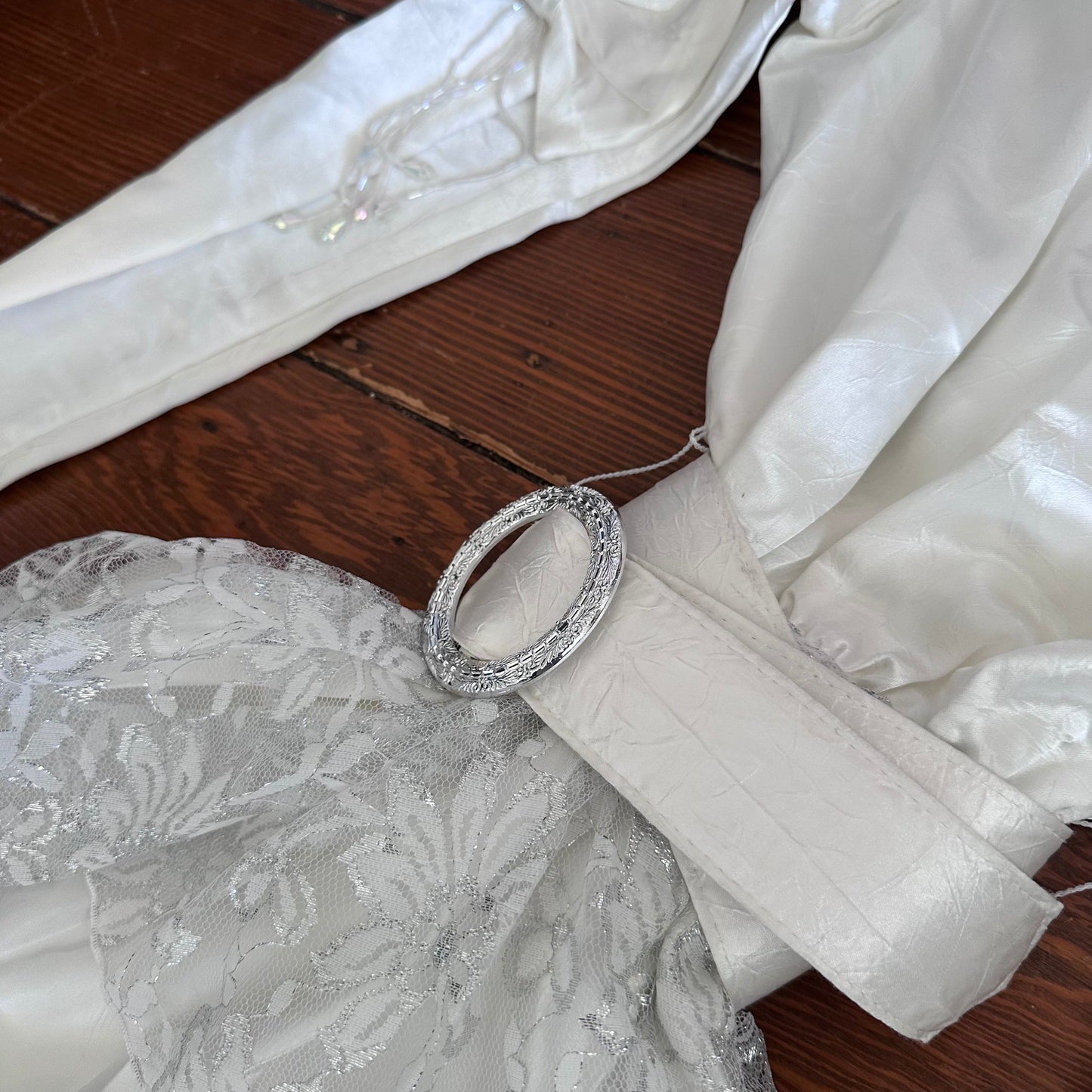 Vintage White Pear & Beaded Detailed Wedding Dress with Belt - Small