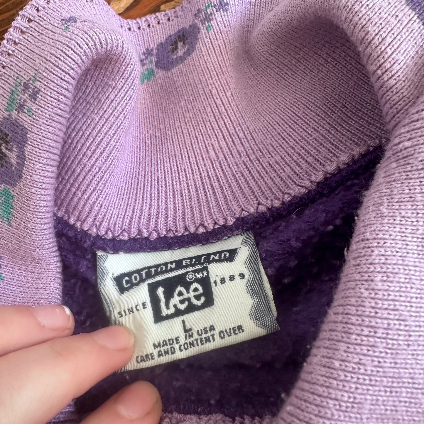 Vintage Grandma Quote Collared Purple Crewneck - Large
