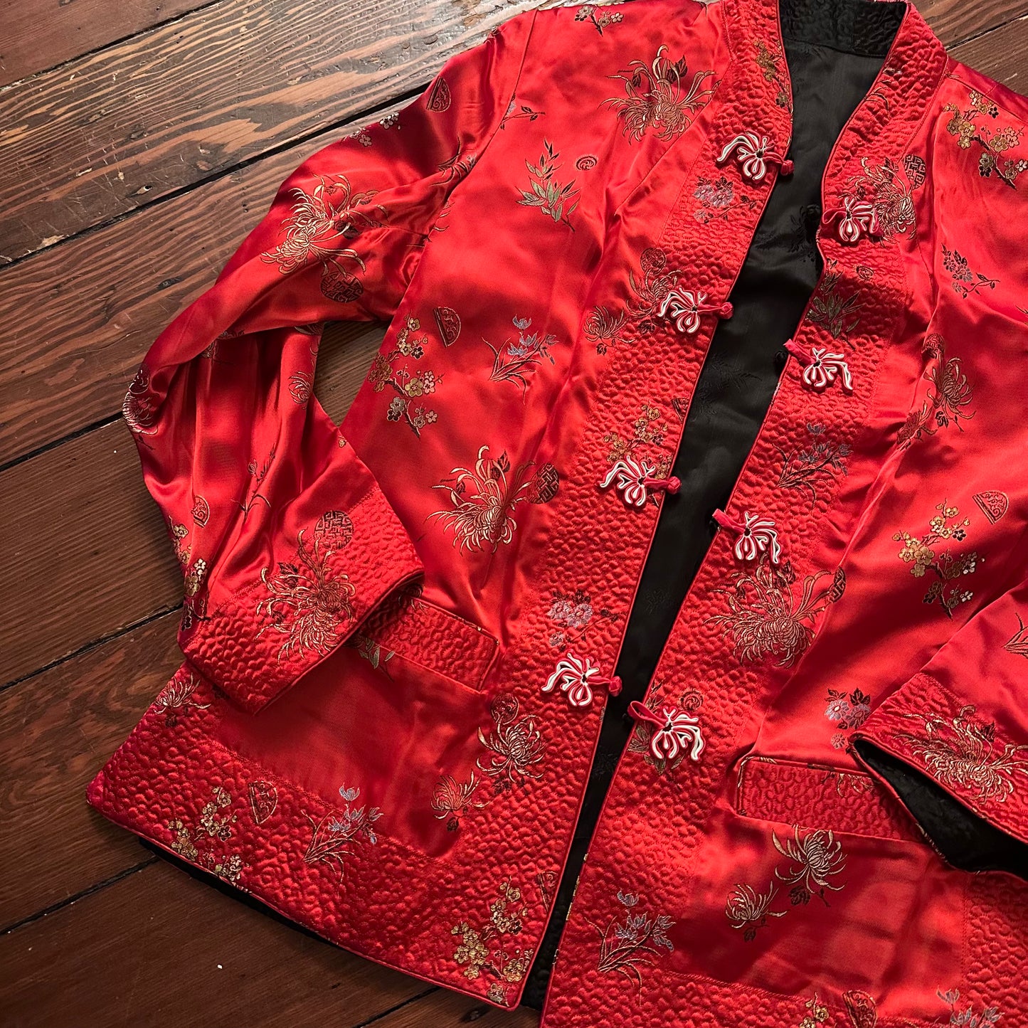 Vintage Reversible Silky Red Chinese Jacket - Size Large