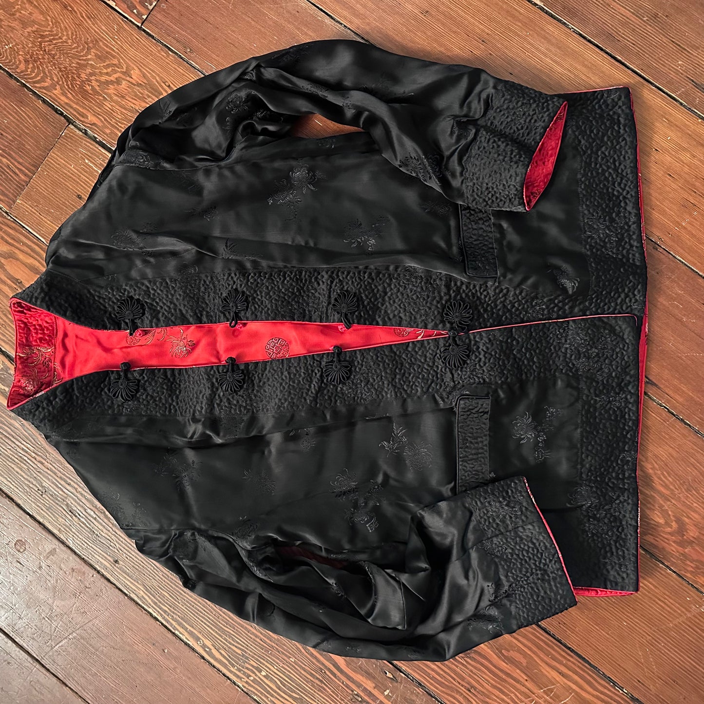 Vintage Reversible Silky Red Chinese Jacket - Size Large