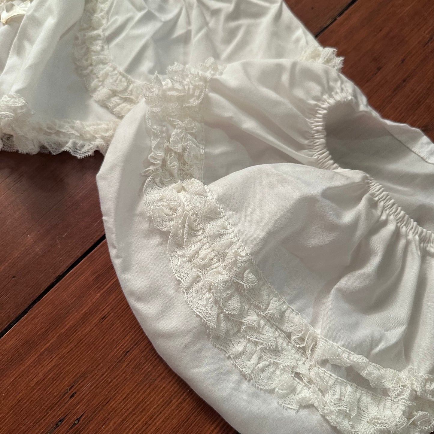 Vintage White Frilly Lace 2pc Set