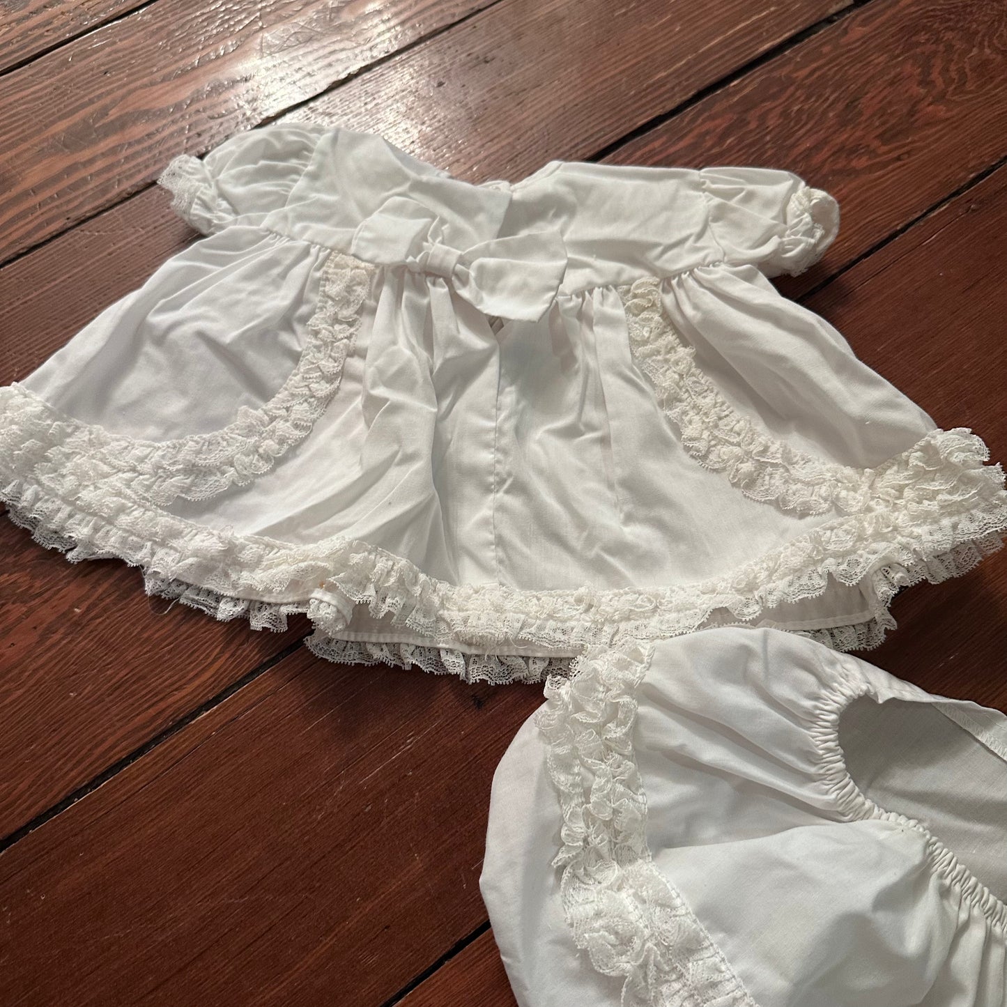 Vintage White Frilly Lace 2pc Set