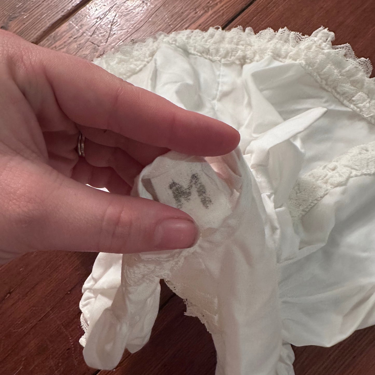 Vintage White Frilly Lace 2pc Set