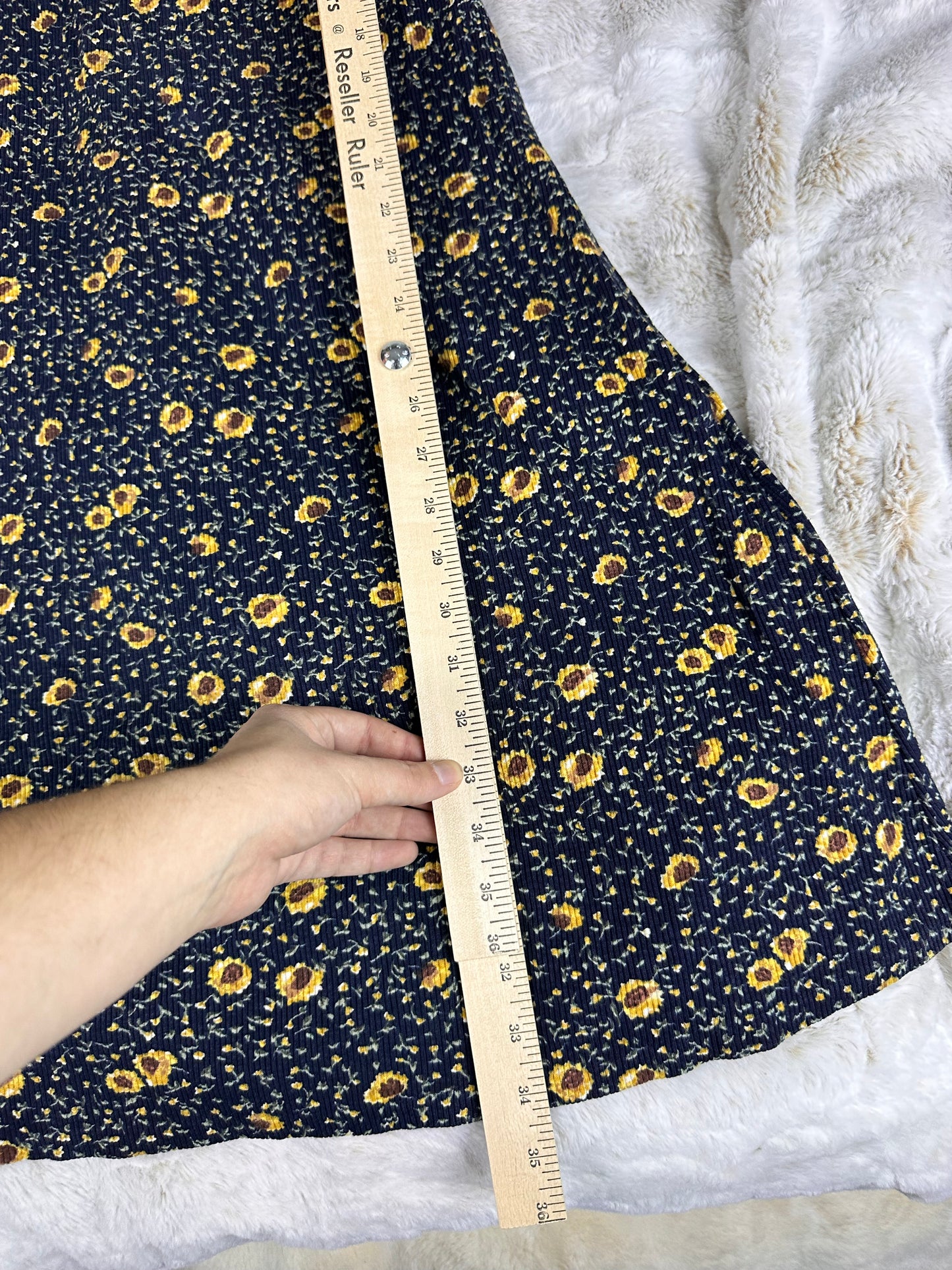 Vintage 90s Sunflower Printed Bodycon Midi Dress Made in the USA - Medium