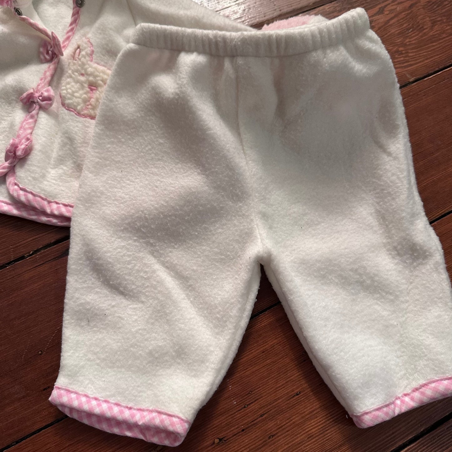 Vintage 3pc Fleece Set with Pink Details - 3-6 Months