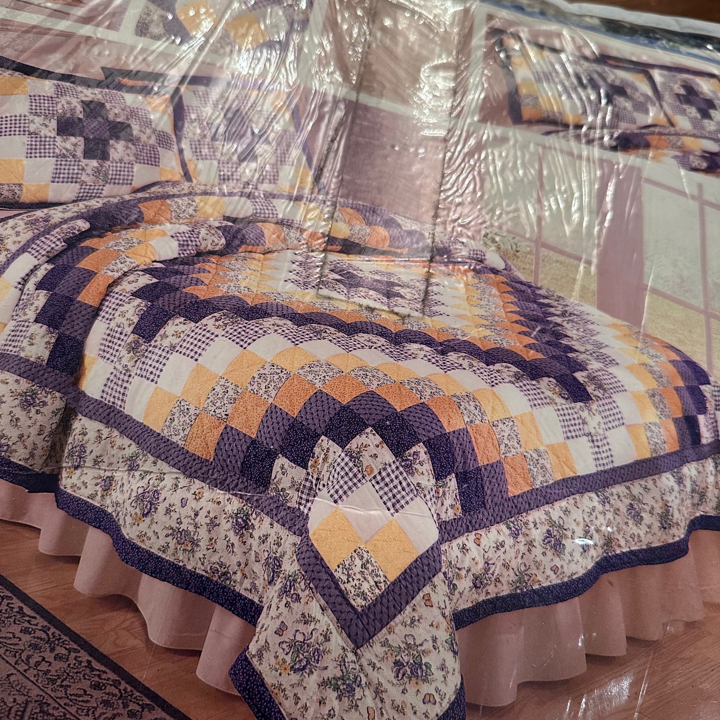 Vintage Day by Day Spring Printed Quilt - King Size
