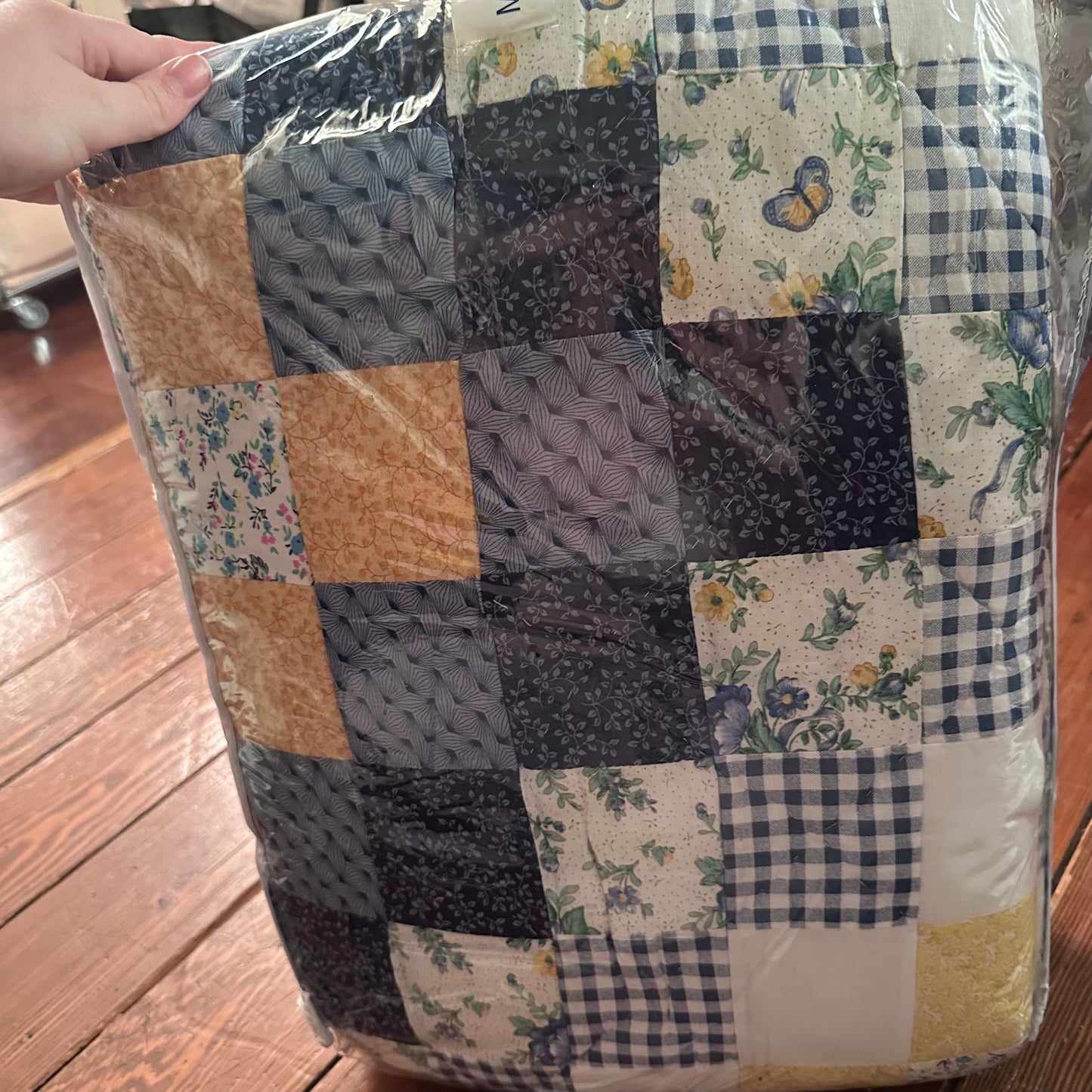 Vintage Day by Day Spring Printed Quilt - King Size