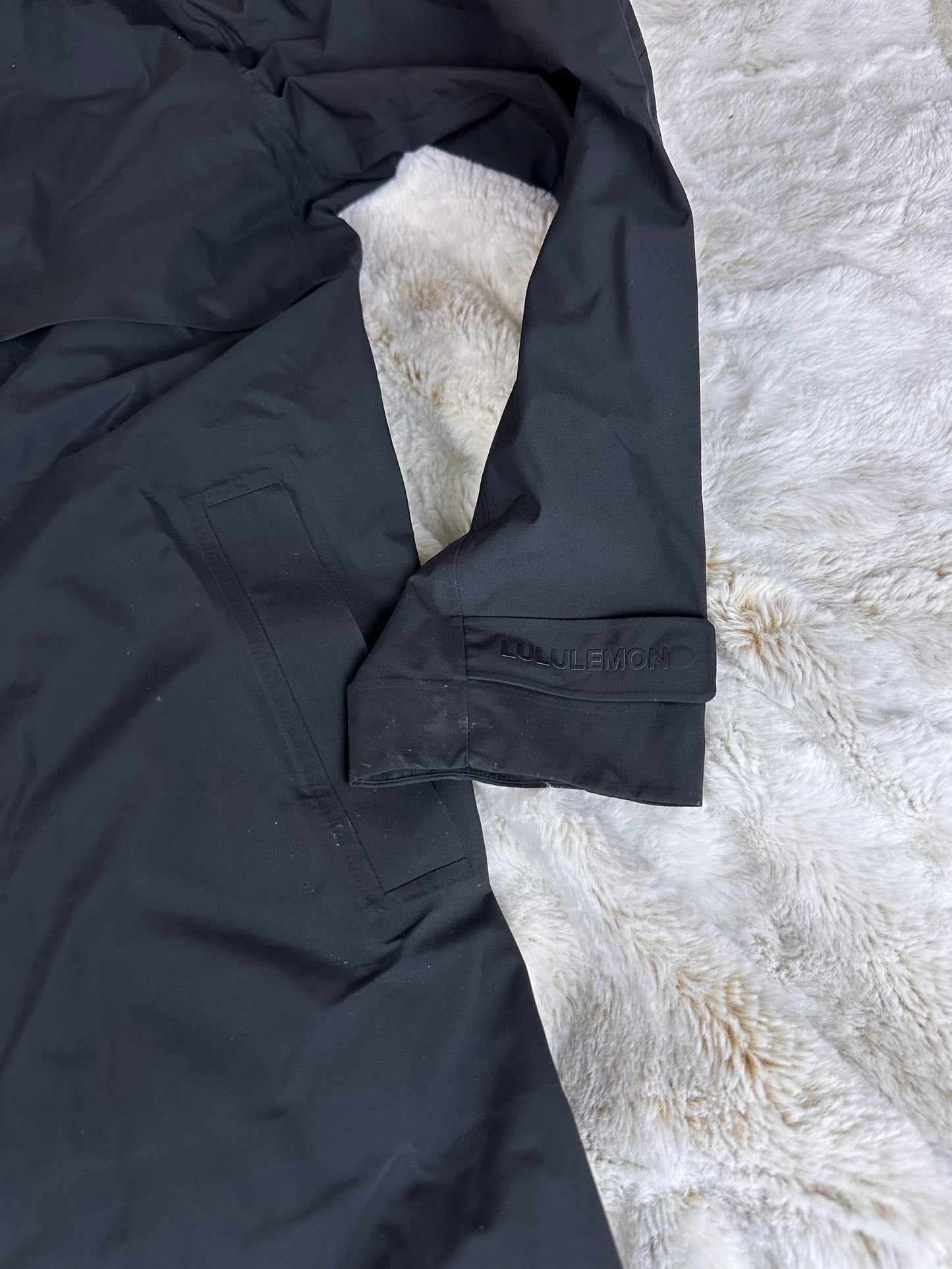 Lululemon Black Hooded Long Line Rain Jacket - Small