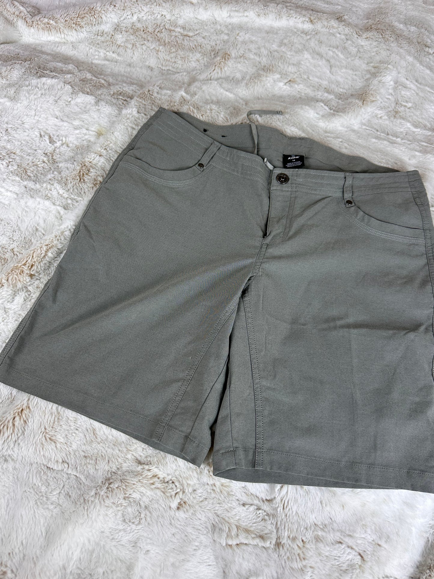 Kuhl Grey Shorts - Large