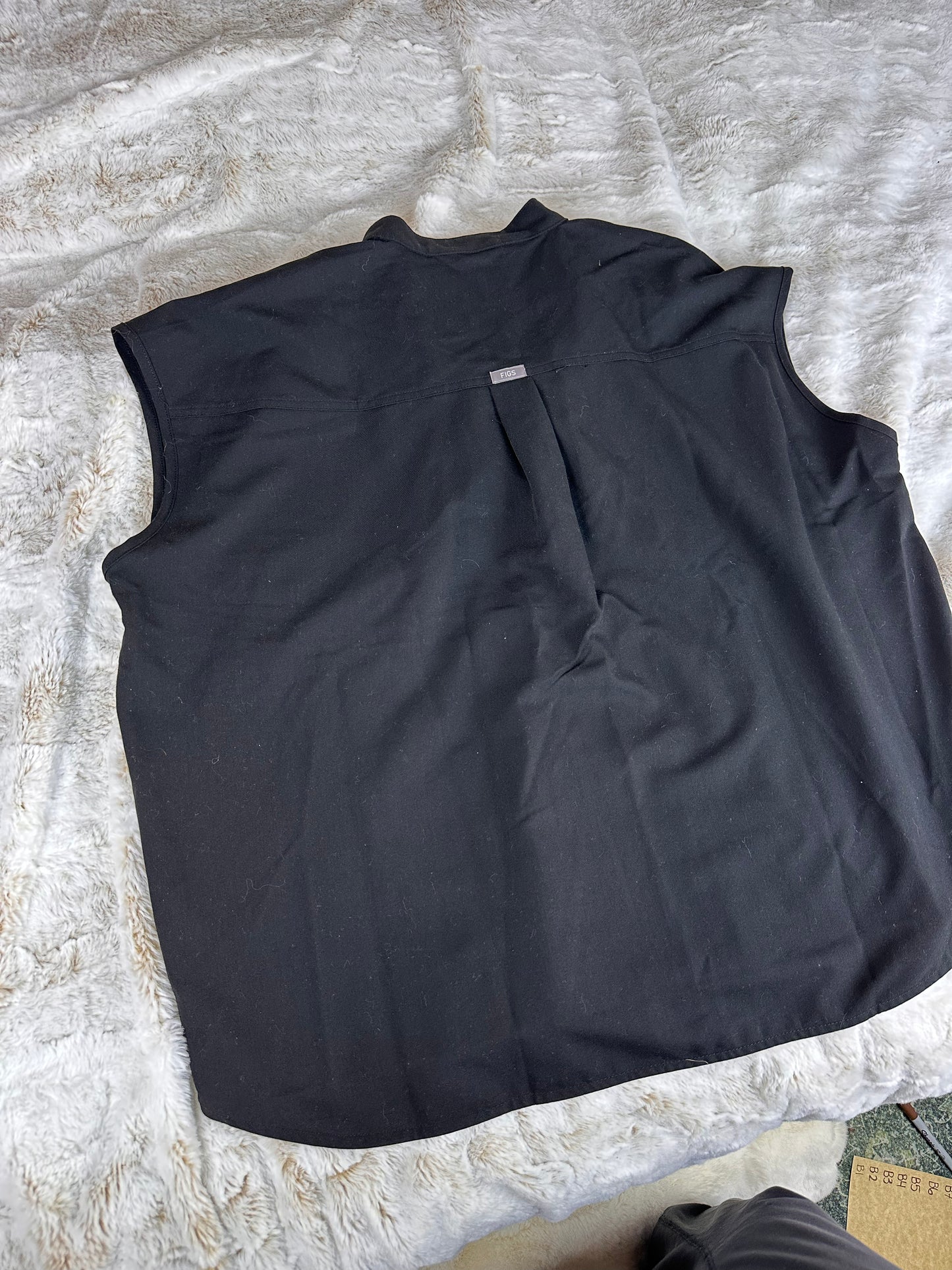 Figs Black Short Sleeve Top - XXL
