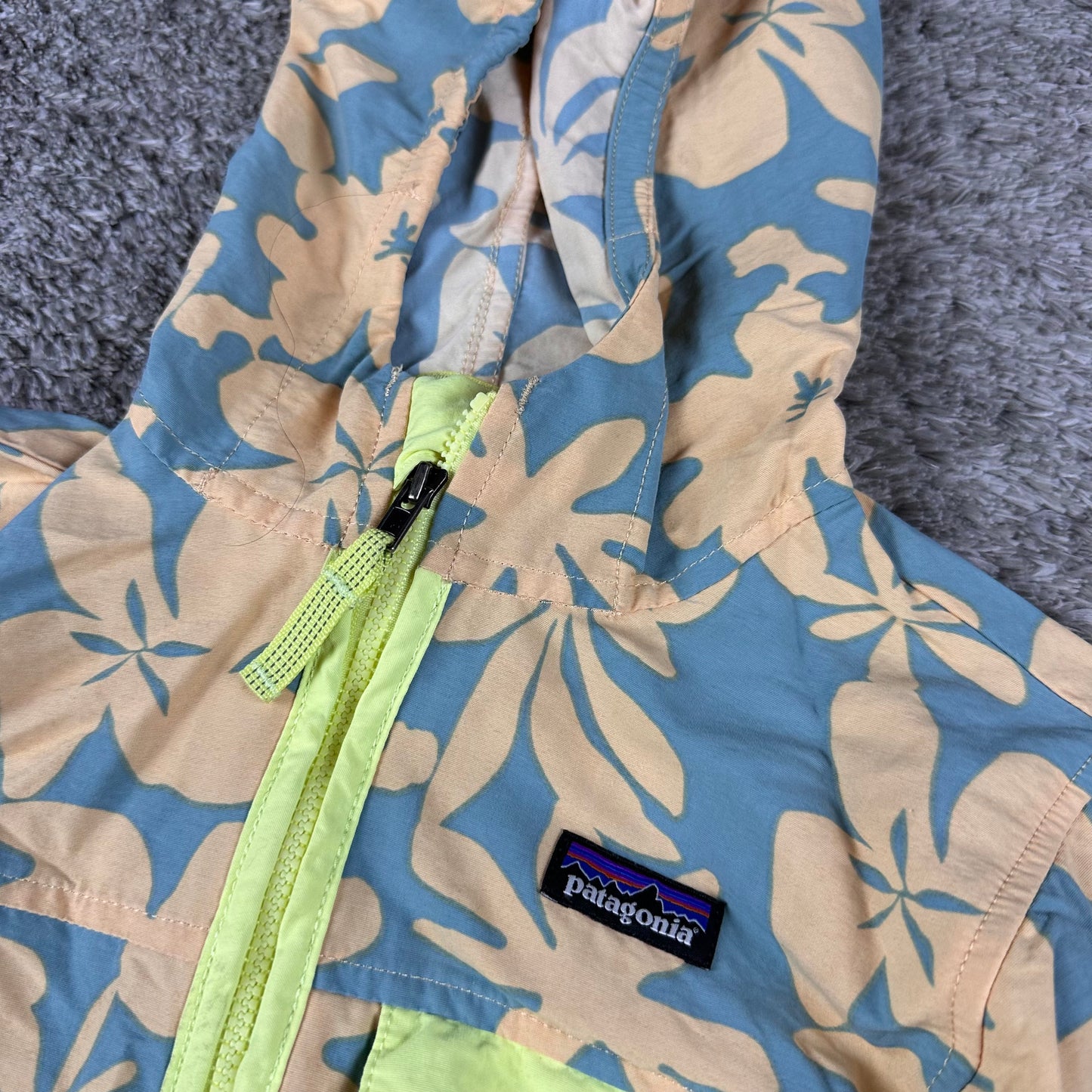 Patagonia Baggies Jacket for Kids // Small